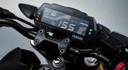 Yamaha Mt 15 spec & price