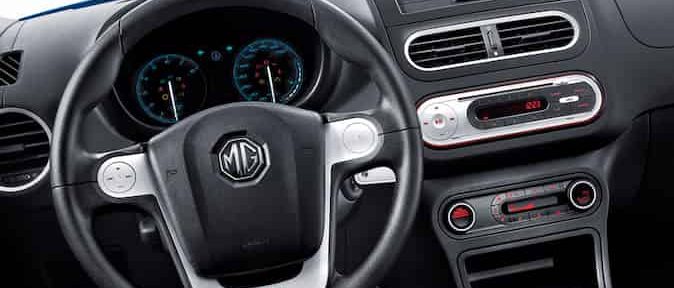 MG 3 interior steering