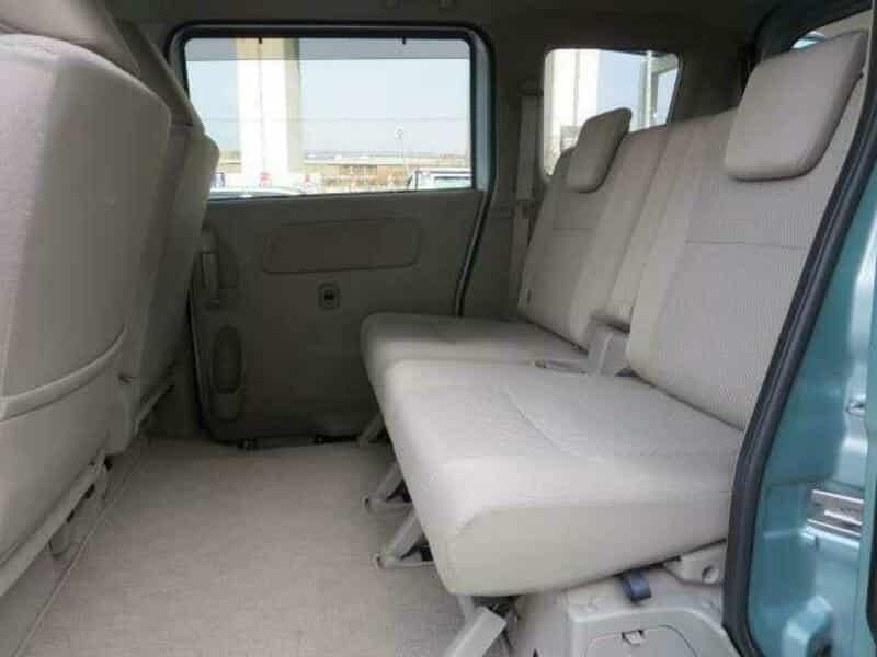 Suzuki every interior seats